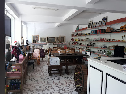 Antiquariato e Modernariato Romeo & Giulietta Calea Mihai Viteazu 52