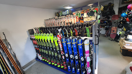 Centru inchiriere schi si Snowboard vanzare service ski si snowboard Str. Speranţei 1