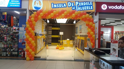 Insula de Perdele si Jaluzele in incinta Cora Lujerului pe culoarul din fata caselor de marcat