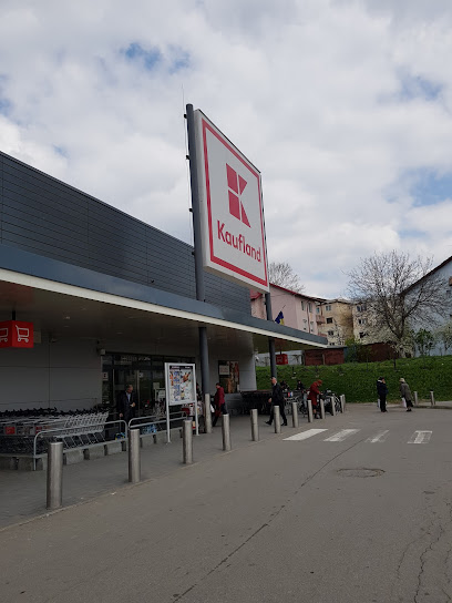KAUFLAND ROMAN Strada Sucedava 2