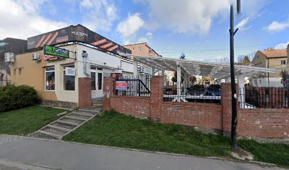 La doi pasi Str. 1 Decembrie 1918