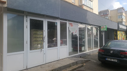 La doi paşi Strada Victoriei D7