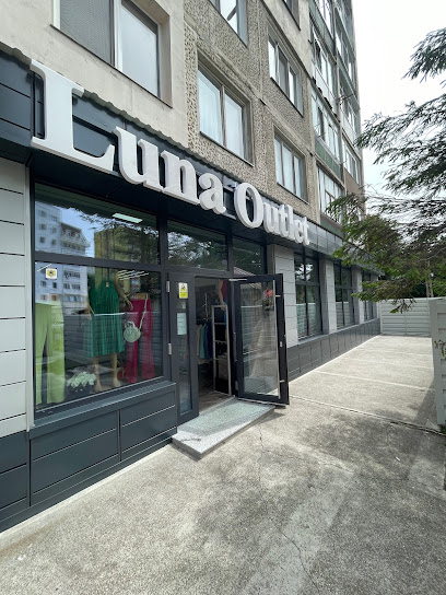Luna Outlet Pascani Strada Ștefan cel Mare C5