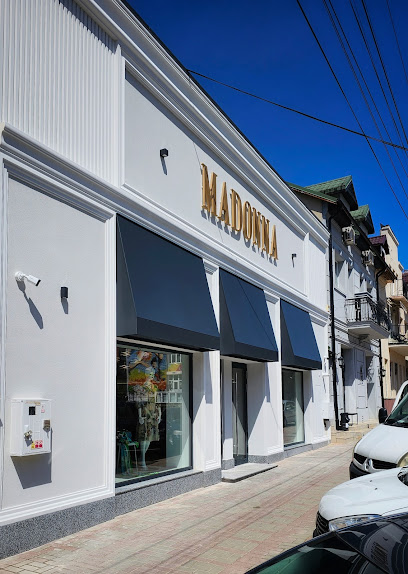 Magazin MADONNA Piața 22 Decembrie nr.14