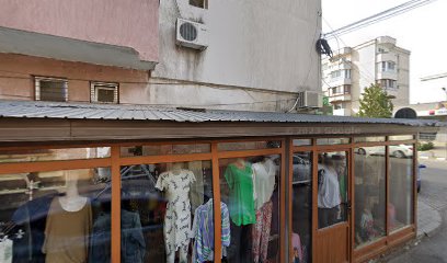 Magazin îmbrăcăminte și încălțăminte Strada Cuza Vodă 2