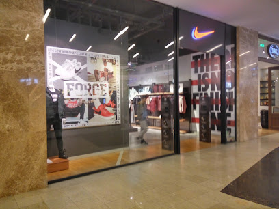 Nike Store Strada Palas 7A