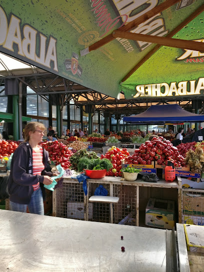Piața agroalimentară Onești Strada Cașinului 3