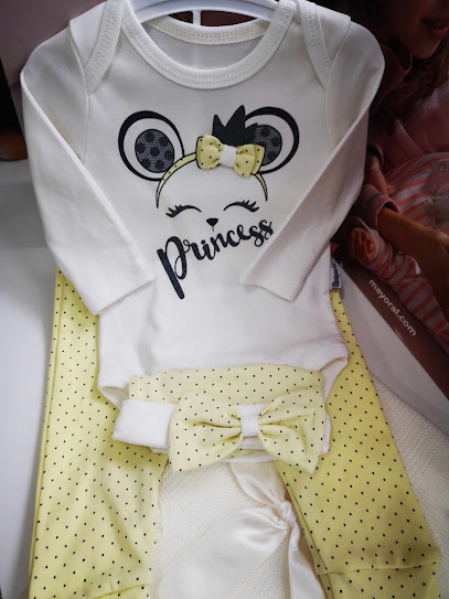 Princess Boutique by Nicole y Diana Strada Poet Andrei Mureșanu 1