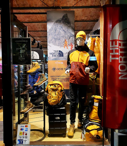 The North Face Strada Republicii 30