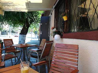 Tzoc Caffe Strada Nicolae Bălcescu 11